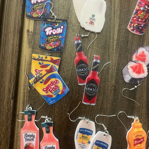 17 pair of assorted food earrings - Picture 5 of 7